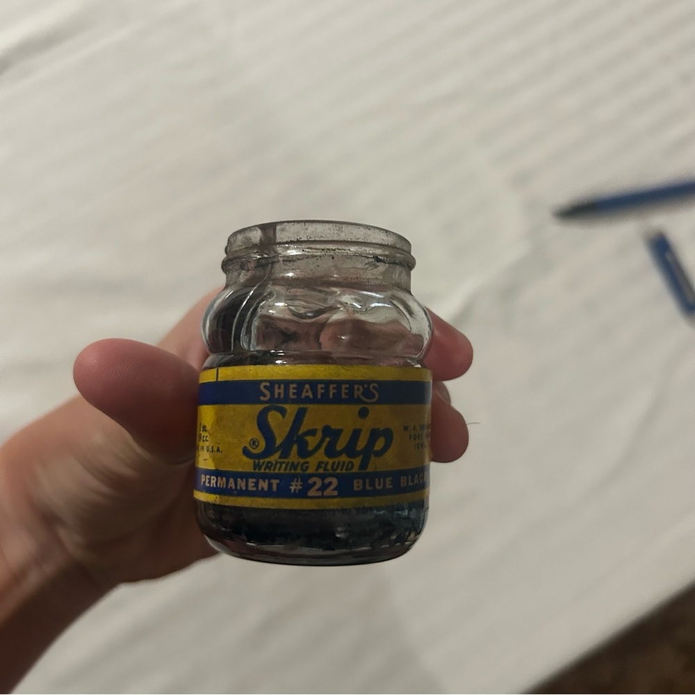 Vintage Sheaffer's Skrip jar